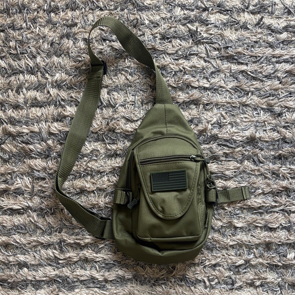 NWOT! Olive Green Tactical Sling Bag - Compact Crossbody, Unisex